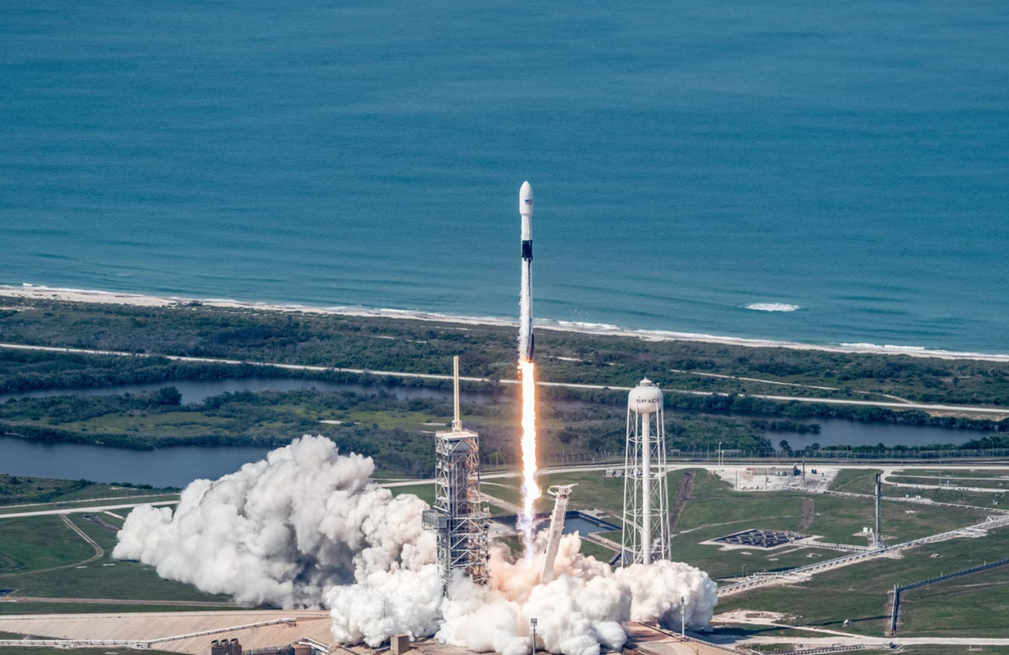 NASA Falcon 9 SpaceX Starlink 12-7 Mission